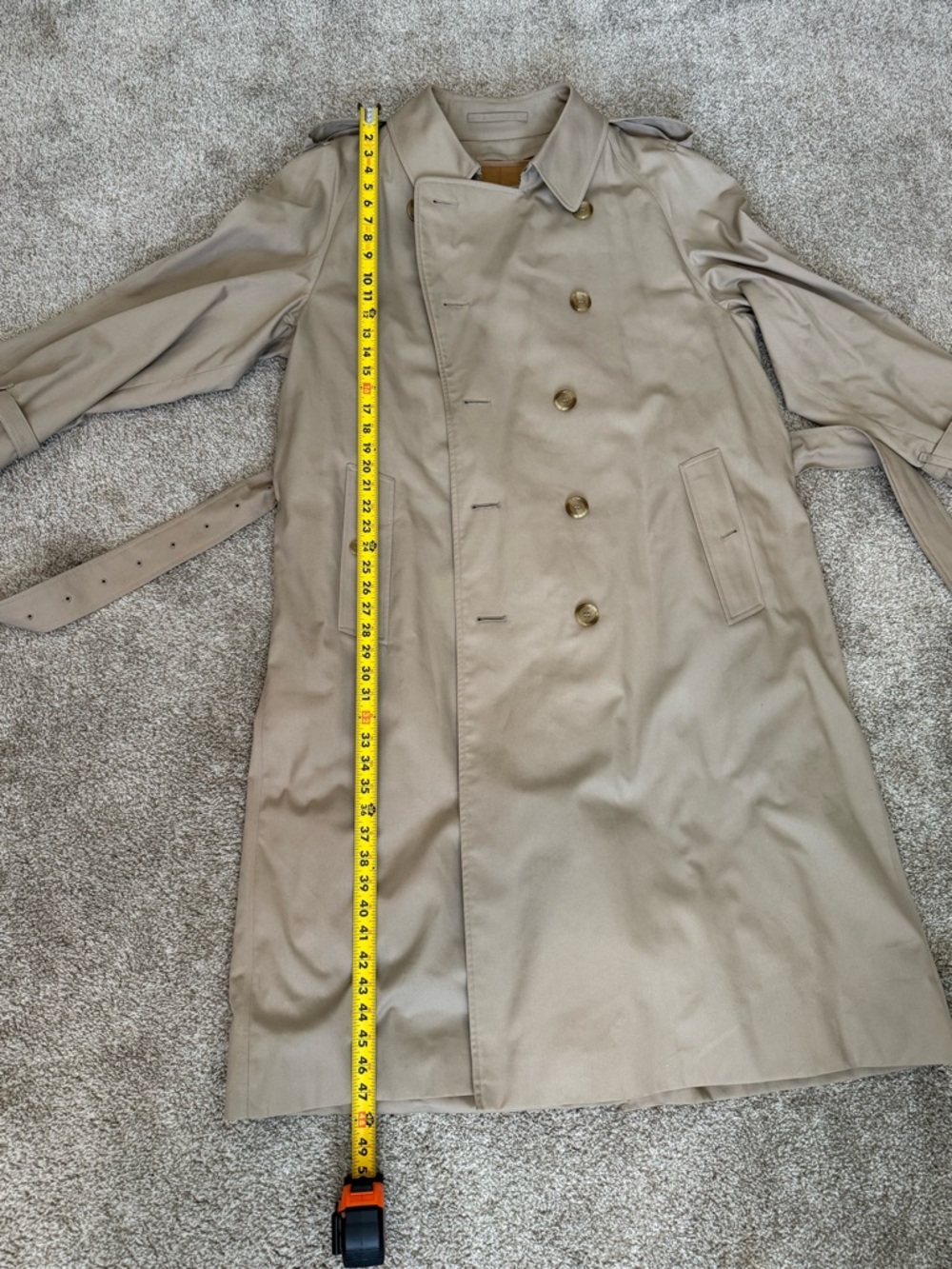 Authenic Vintage Burberry Tan Double-Breasted Trench Coat - Picture 12 of 16